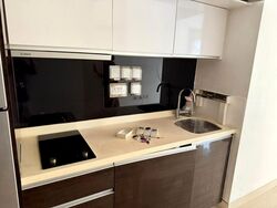 Centra Residence (D14), Apartment #636423811